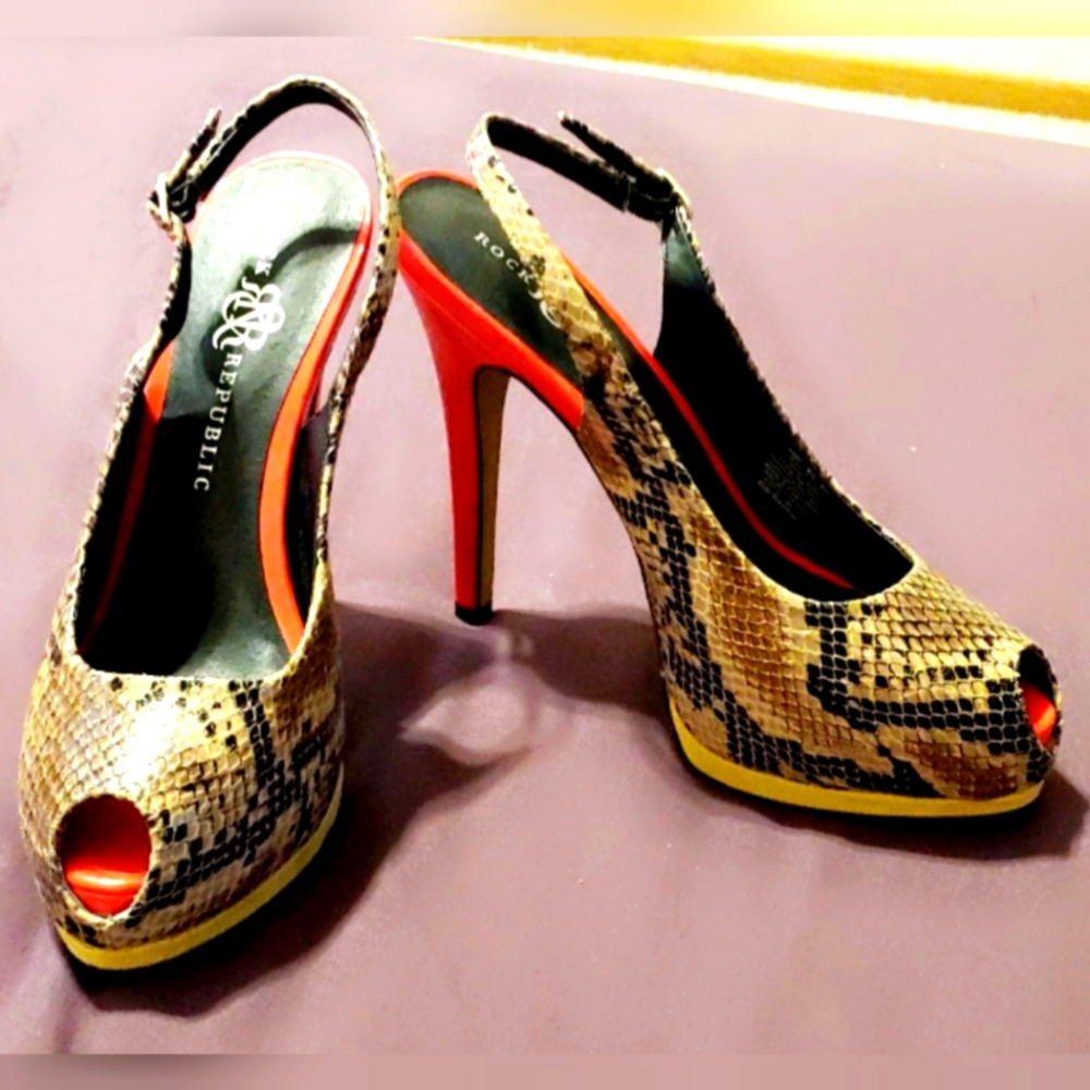 Rock Republic Snake skin heels sz. 9.5